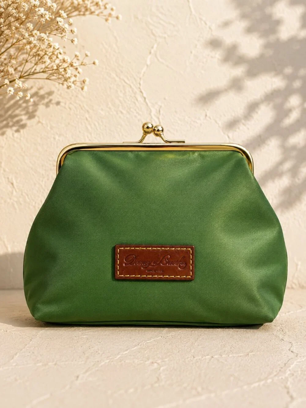 VTG Dooney & Bourke Green Nylon Kiss Lock Coin Purse Cosmetic Pouch